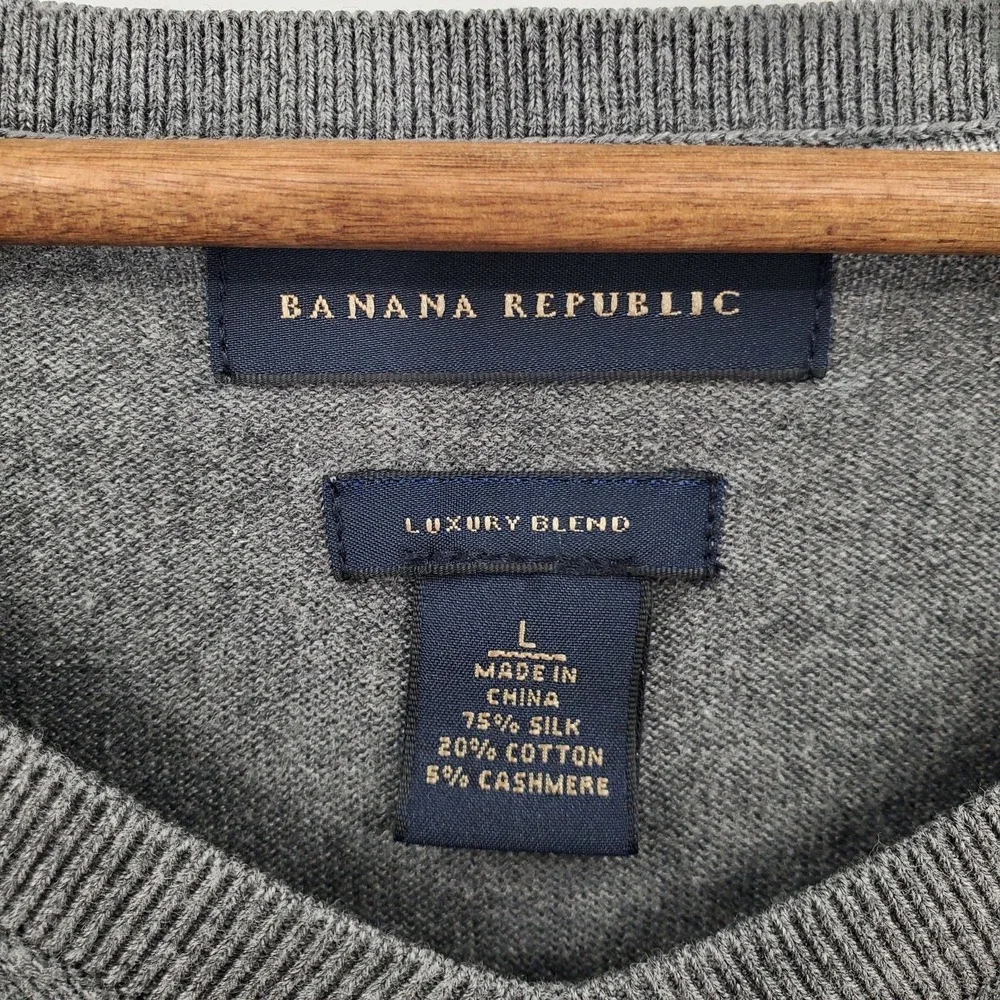 Banana Republic Mens L Gray V-Neck Sweater Silk Cotton Cashmere Blend Preppy‎
